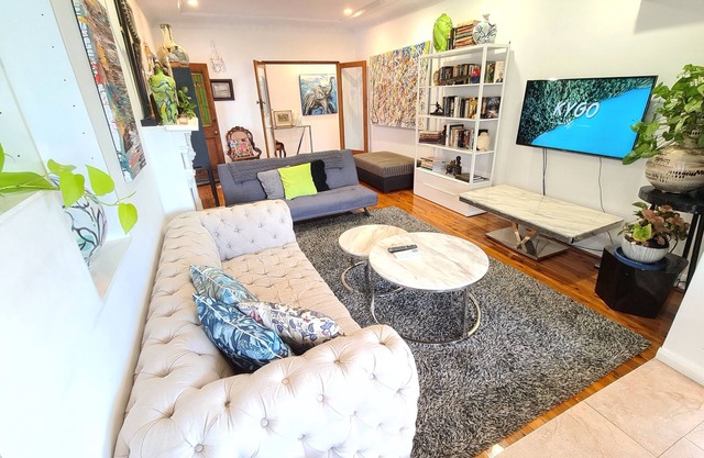 LUX 2. 5 BR Close 2 Ville / Plage / Aéroport / Gare