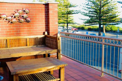 Vista Victor Harbor Beachfront Apartment No 4