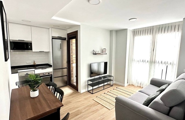 Free Parking - New, modern & comfortable