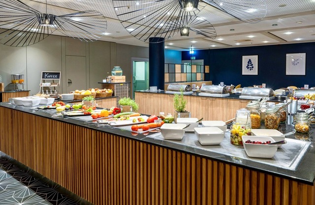 voco Dusseldorf Seestern by IHG