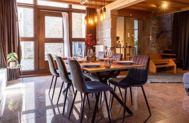 Volcano Lodge (vacation home)