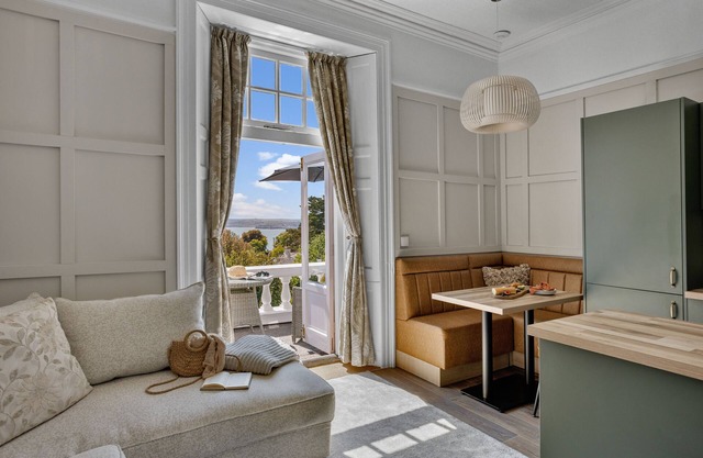 Napoli appartement, balcon, vue magnifique sur la mer 2 chambres pour 4 personnes