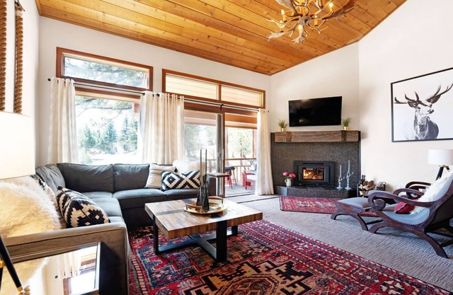 3 Bath Luxury Town-Home - Élégant - Central - Sur la navette gratuite Line-Top Classé!