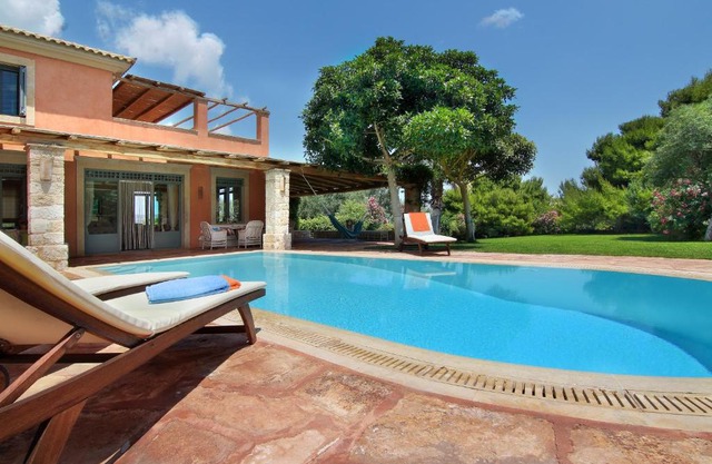 Vouliagmeni Villa