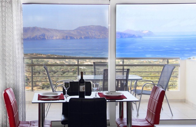 Vourvahis Seaview Apts