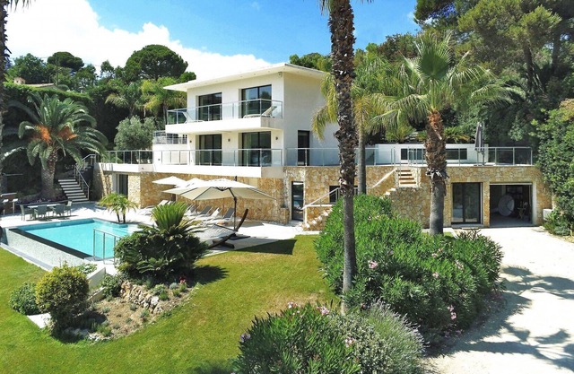 VILLA HAUT STANDING RÉSIDENTIEL CANNES 12 PERSONNES VUE MER 10 MINUTES CROISETTE