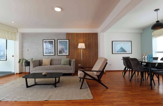 w* | Stunning 3BR with Balcony in Barranco