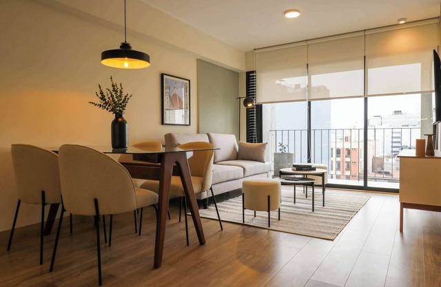 w* | Grandiose 2BR w/ Great balcony in Miraflores
