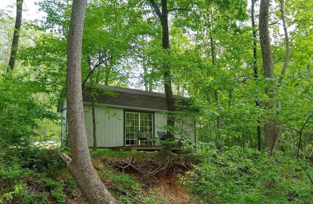 near Illinois River