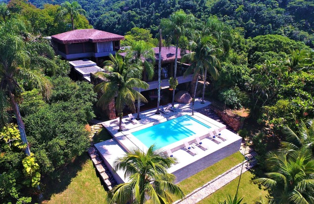 W01. 337 · Île du Japon par WhereInRio Luxury Rentals