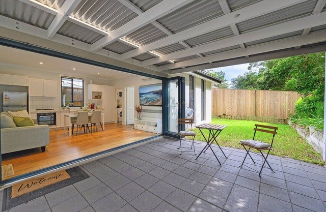 Wahroonga 2-bedroom charming house with AC, WiFi