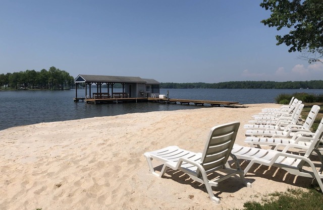 Wake & Lake: votre retraite relaxante au bord du lac sur le côté privé du lac Anna