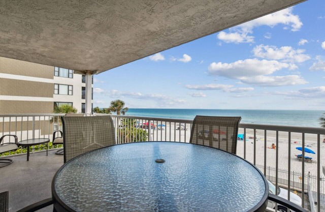 Spacious Beachfront Corner Condo