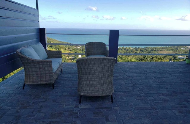 Serenity by the Sea: Your Oceanview Oasis Awaits!