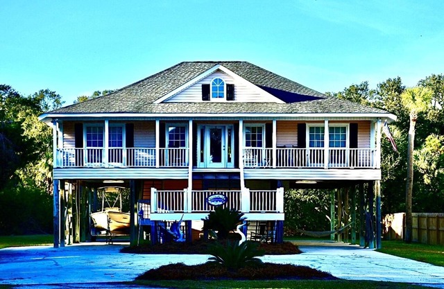 Magnifique Bch Home, + -600 'de la plage, Slp 10, Wi-Fi, Tidal Cr, zone événement parfait