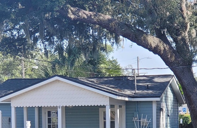 Historic GWALTNEY HOUSE-Cottage at St Andrew's Bay