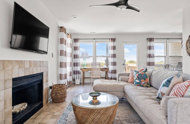 Ocean View Serenity Point~King Master~TWO Beaches!