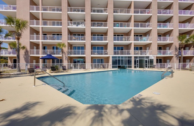 Walk to Beach: Condo w/Balcony in Gulf Shores!