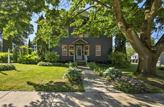 «Collectic Farmhouse Suite! à Sturgeon Bay!
