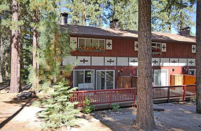 Walk to Heavenly Ski Resort, Just Across the Parking Lot! - 6SC~