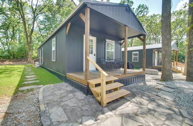 Walk to Lake: Cozy Grove Cabin w/ Fire Pit