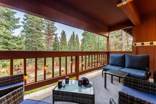 Walk to Lake DiningShops 5mins to Ski Resort Incline Paradise by AvantStay