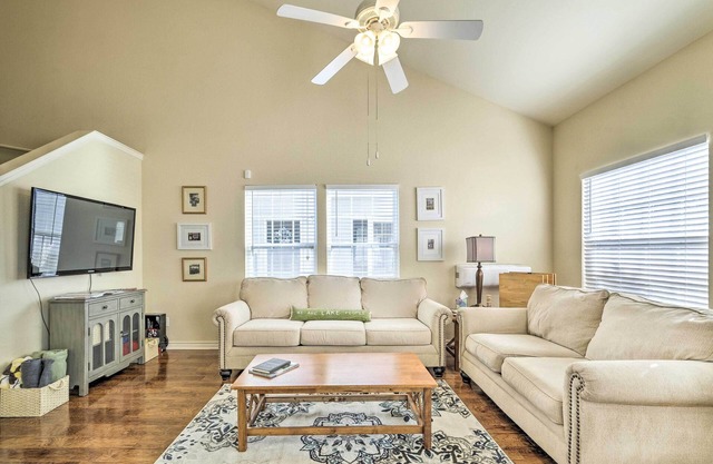 Walk to Lake: Family Gem w/ Pool Access in Afton