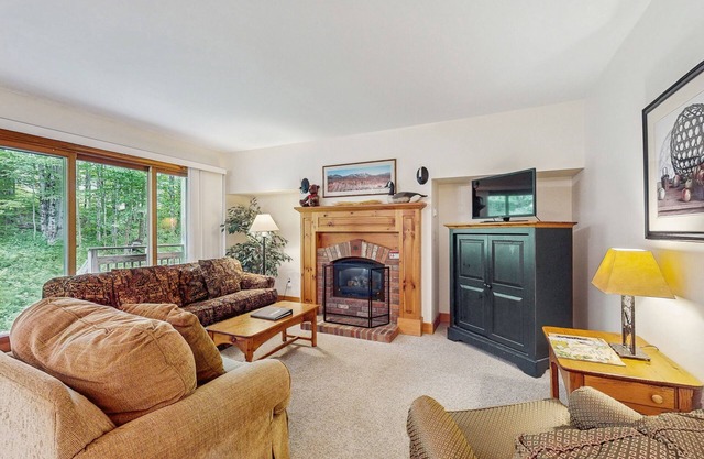 Walk to lifts, Pump House waterpark, golf course & much more