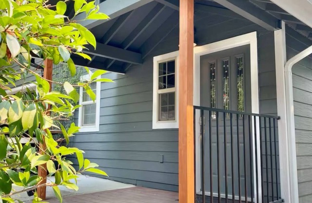 Walk-to-Nevada City Sweet 1-Bedroom Home