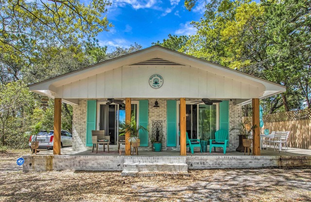Walk to Ocean: Home w/ Fire Pit in Atlantic Beach