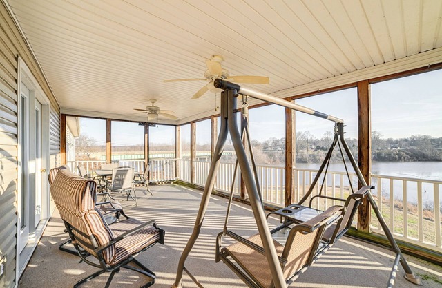 Walk to Ohio River: Golconda Home w/ Water Views!