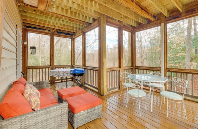 Walk to Potomac Creek: Apt in Fredericksburg