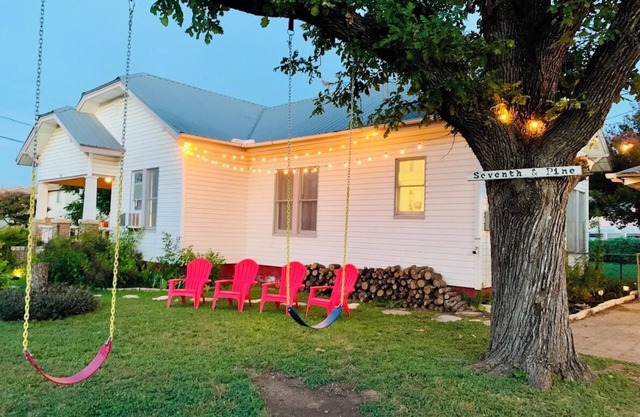 Experience Old Town charm between The Square & SU!