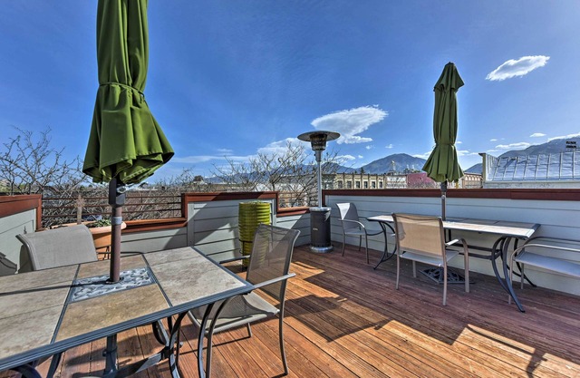 'The Loft on Center' Downtown Logan Apt. w / Deck!