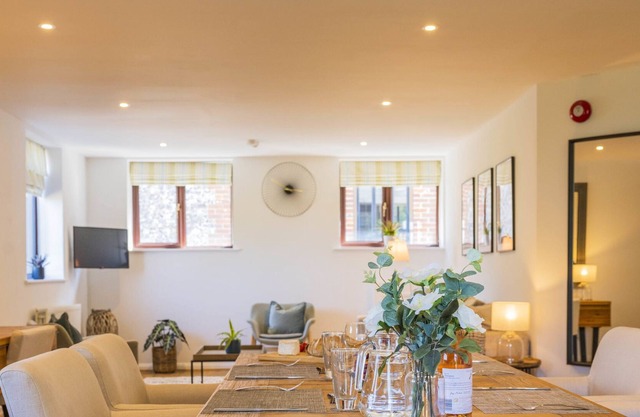Walkers Hideaway In The Heart Of The Chilterns With Incredible Views