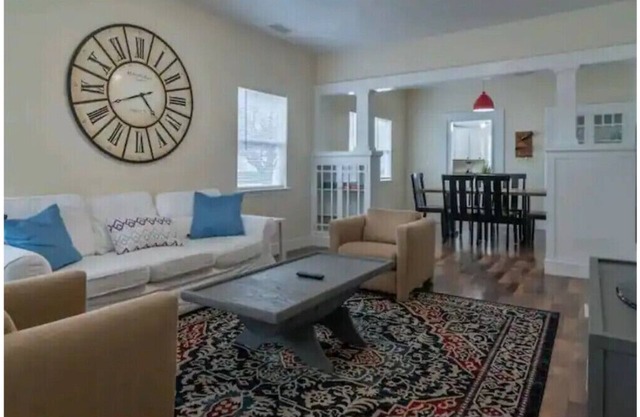 Downtown Wine Country 2bd 2ba house in Paso Robles. Centrally located.