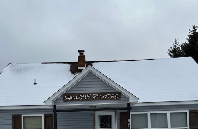 Walleye Lodge- 1/2 Mile from end of Linwood rd