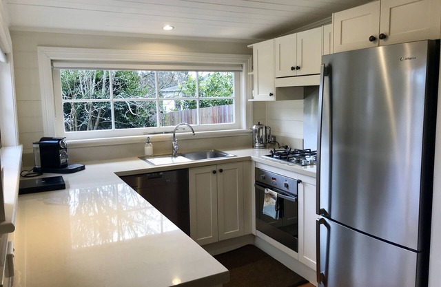 Walnut Cottage. Détente Country Charm.