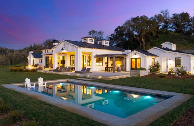 Wander Healdsburg Hills w/ Pool & Hot Tub – 6 Bedrooms, Sleeps 16
