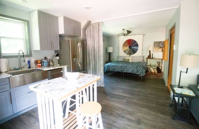 WanderLoft - Appartement à l'étage isolé avec grande terrasse