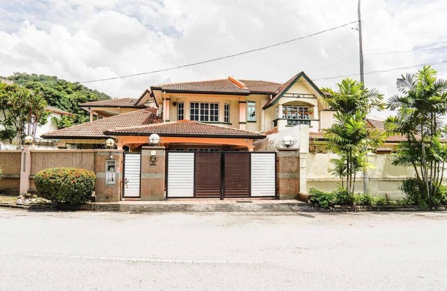 Wangsa Maju Luxury Villa with Private Pool-12pax