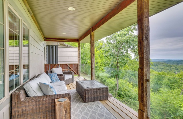'Wanlass' House: Elevated Retreat Near La Crosse!