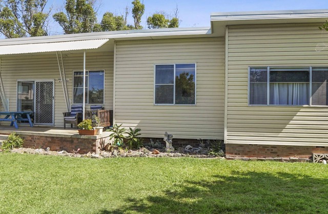 Waratah Cottage près de la plage Inyadda, café et rampe de bateau