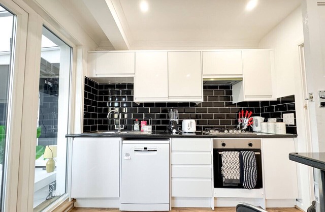 Warland House London by Smart Corporate Stays