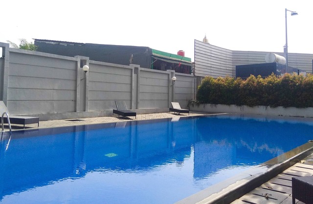 Warm And Cozy 2Br At Tifolia Apartment