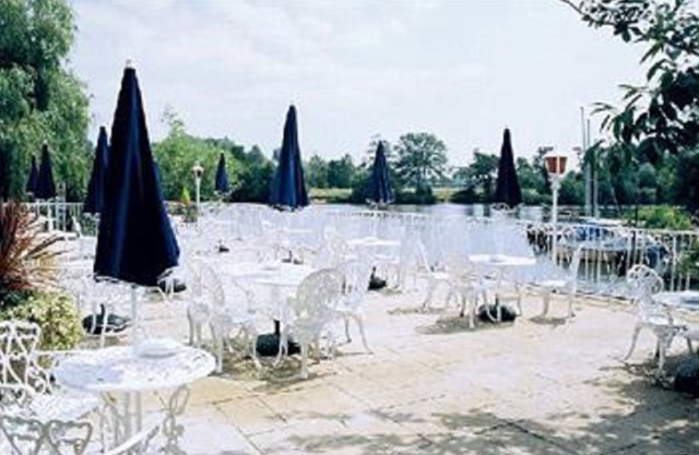 Warren Lodge Hotel
