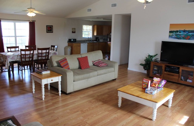 Water Front Beach House sur la baie, lancement de bateau, WiFi