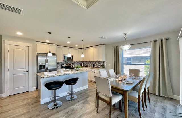 Water Front Boundary Vacation Home Villa close to beaches, golfing, Fishing
