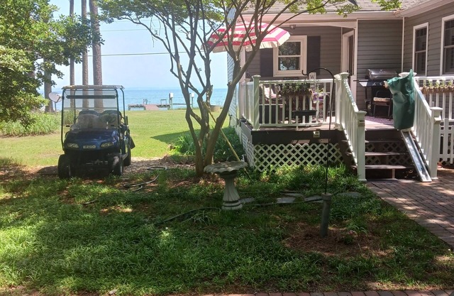 WATER FRONT fully furnished 3-bedroom house. Short term of 1 to 4 months