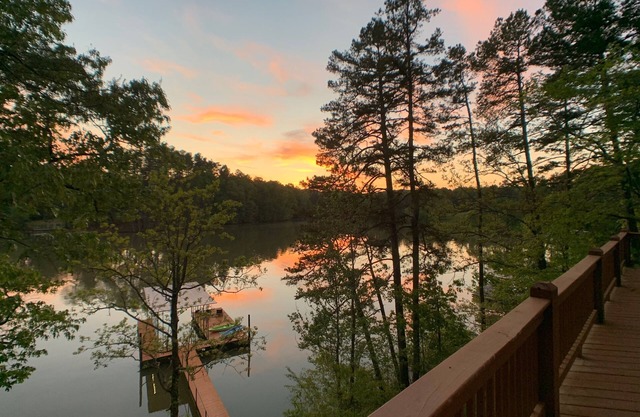Bord de l'eau - 7 Bdrm / 5. 5 étapes de bain maison du lac